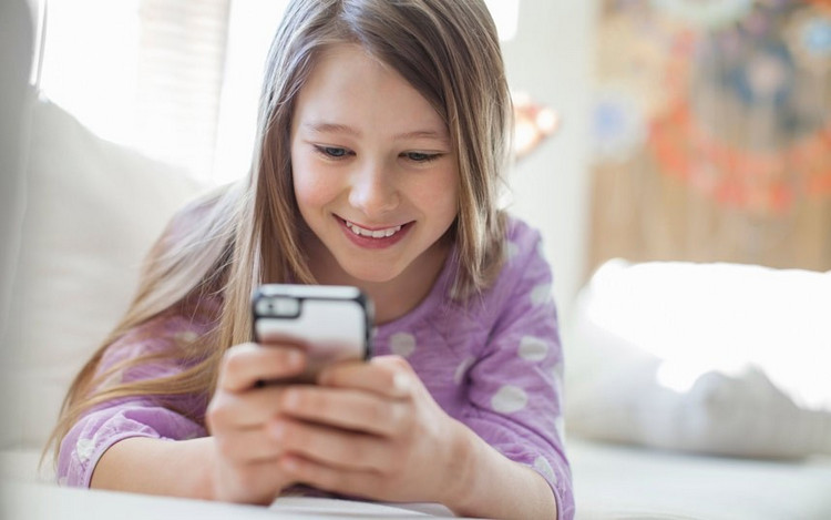 Comment surveiller les messages texte de l'enfant